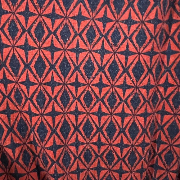 Banana republic size small red and blue jumper. Size small - Picture 5 of 5